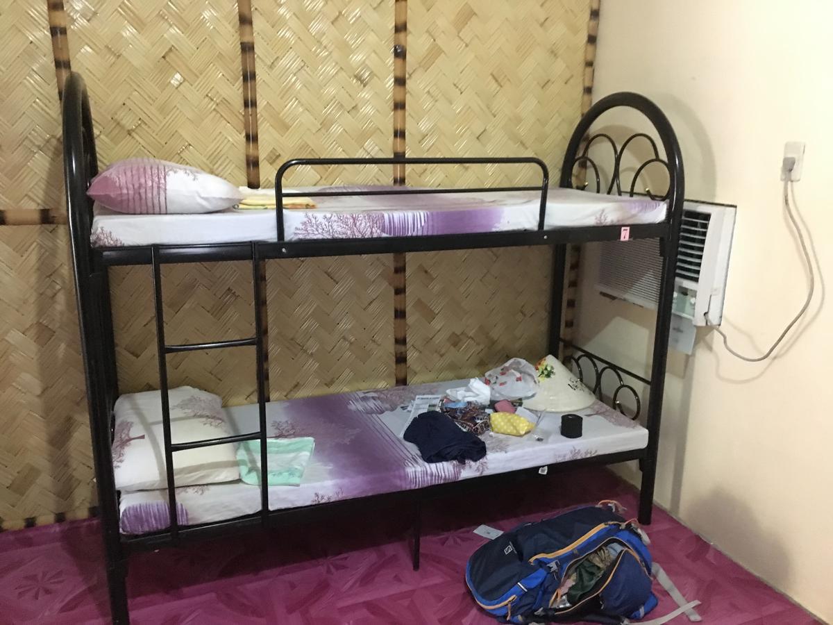 Fat Monkey Hostel Coron Exterior foto